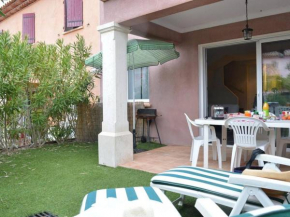 Maison moderne 4 pièces climatisée, proche plage, avec jardin, terrasse couverte et parkings sécurisés - FR-1-226-279